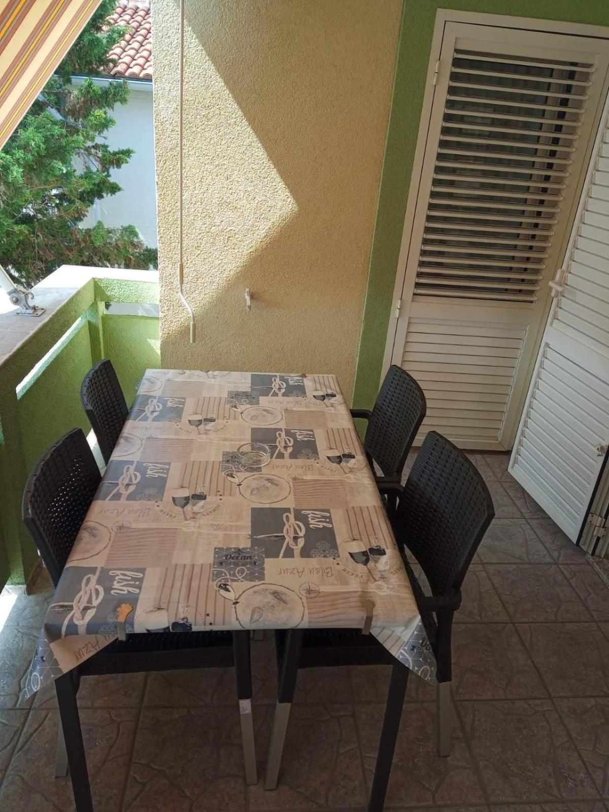 Apartmani Ana ヴィル エクステリア 写真
