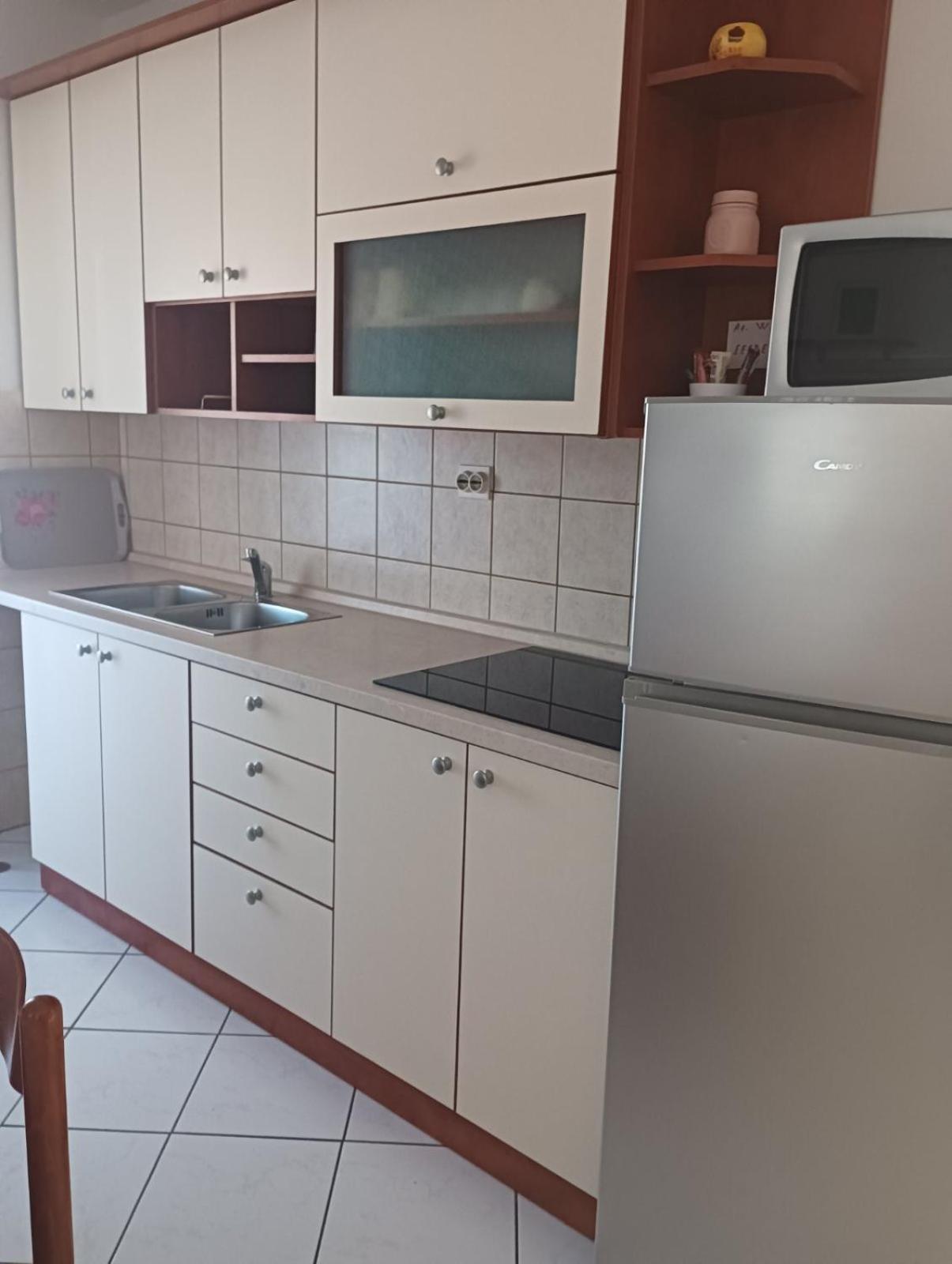 Apartmani Ana ヴィル エクステリア 写真
