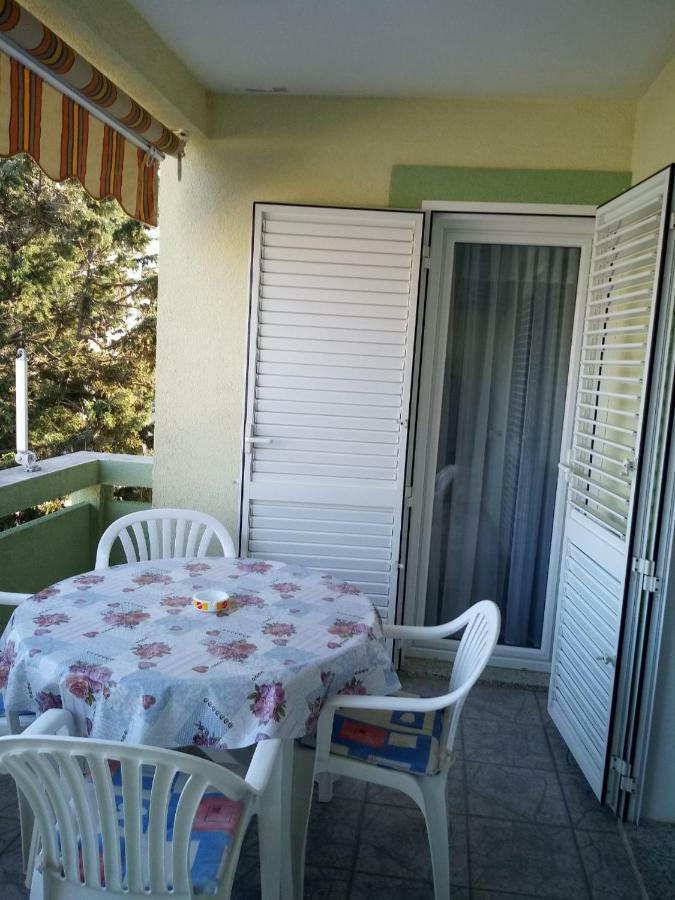 Apartmani Ana ヴィル エクステリア 写真